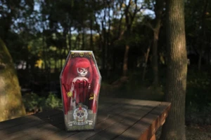 Mezco Living Dead Dolls Elegant Catrina Action Figure Collector Doll Toy Rare - Picture 1 of 4