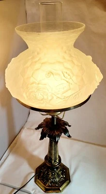 Lámpara vintage Accurate Casting Co. con patente Nemo pendiente pantalla de vidrio esmerilado Foto 1 de 4