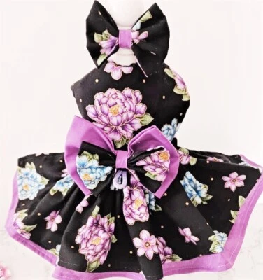 VESTIDO ARNÉS PERRO. Flores moradas con lazo de pelo a juego envío gratuito Foto 1 de 4