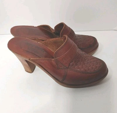 Zuecos de cuero de madera vintage Woodworks de Thom McAn talla 8B 12 85-229-2 Foto 1 de 4