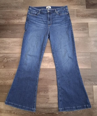 Pantalones de mezclilla Paige Genevieve tiro medio acampanados azules elásticos para mujer talla 33x31 Foto 1 de 4