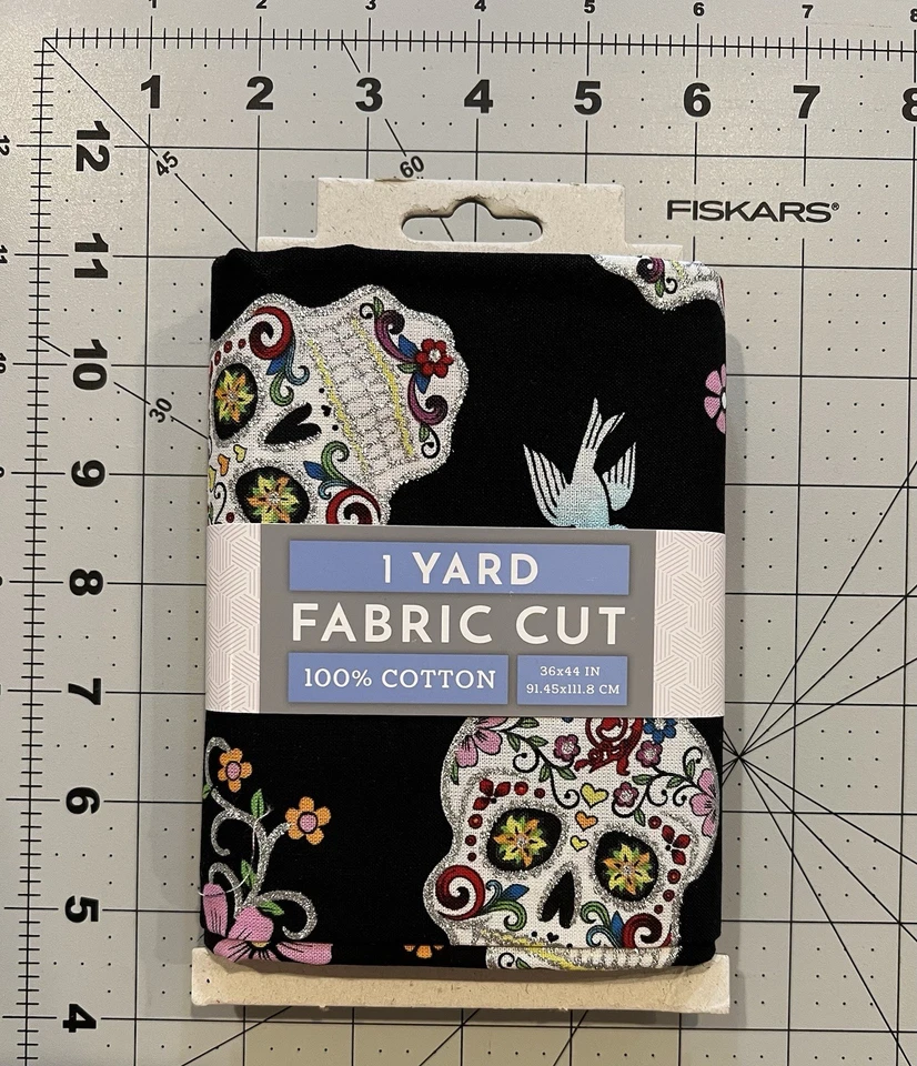 Tela Corte 1 Yarda Día de Muertos Calaveras de Azúcar Brillo 100% Algodón Negro Multi Foto 1 de 1