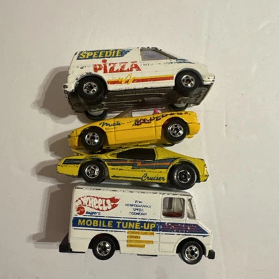 HotWheels Blackwalls LARRY'S MOBILE TUNE UP Delivery Van Speedie Pizza Cruiser 4 - Imagem 1 de 4
