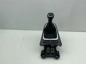 VAUXHALL CROSSLAND X MK1 6 SPEED MANUAL GEARSTICK & SURROUND TRIM 3649354 - Picture 1 of 13