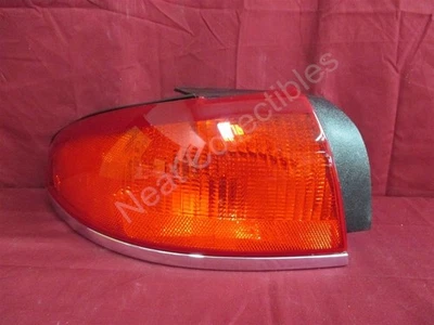 Luz de lámpara trasera Mercury Mystique 1995-1998 para mano izquierda NOS OEM  Foto 1 de 4