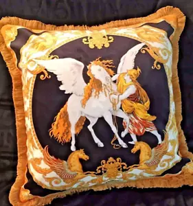 Versace pillow cushion PEGASUS HORSE con Flecos Almohada 2 sides with insert - Picture 1 of 14
