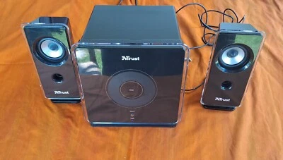 TRUST XpertTouch 2.1 Lautsprecherset - Bild 1 von 4