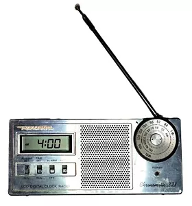 VTG Realistic Radio Chronomatic-228 LCD Digital AM/FM Alarm 12-1535 Radio Shack - Picture 1 of 13
