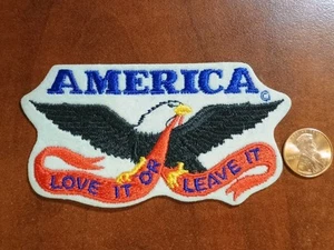 NEU Vintage Voyager America Love It Or Leave USA Patch USA Bügelbild Nähen - Bild 1 von 3