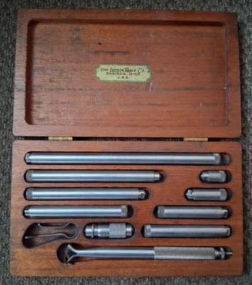VINTAGE LUFKIN RULE NO. 680 INSIDE MICROMETER 1 1/2" - 8" SET WITH WOOD BOX - Image 1 of 2