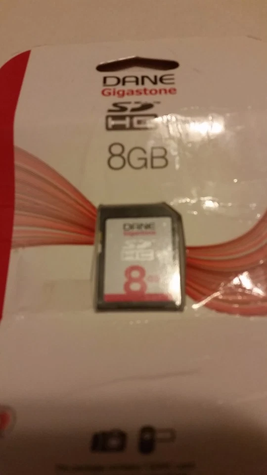Dane Elec DA-SD-8192-R Dane-elec 8gb Sd" Card (dasd8192r) - Image 1 of 1