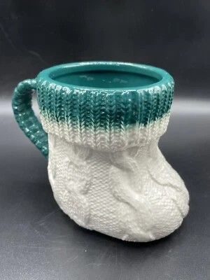 Taza Medias Anthropologie Verde Vacaciones Navidad Temporada Invierno 13 Oz. Nuevo Foto 1 de 4