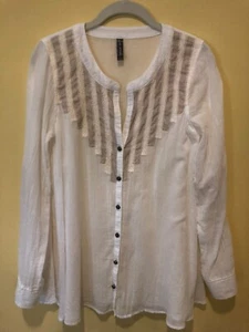 Free People Damen Größe Small S Shirt Oberteil elfenbein hellbraun ausgefranste Knöpfe L/S - Bild 1 von 9