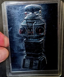 LOST IN SPACE CLASSIC (Inkworks/1997) RARE 1:108 FOIL EMBOSSED "ROBOT" Card #R1 - Picture 1 of 3