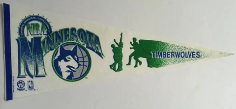 Vintage 1992 Trench NBA Basketball Minnesota Timberwolves 30"x12" Felt Pennant Cover