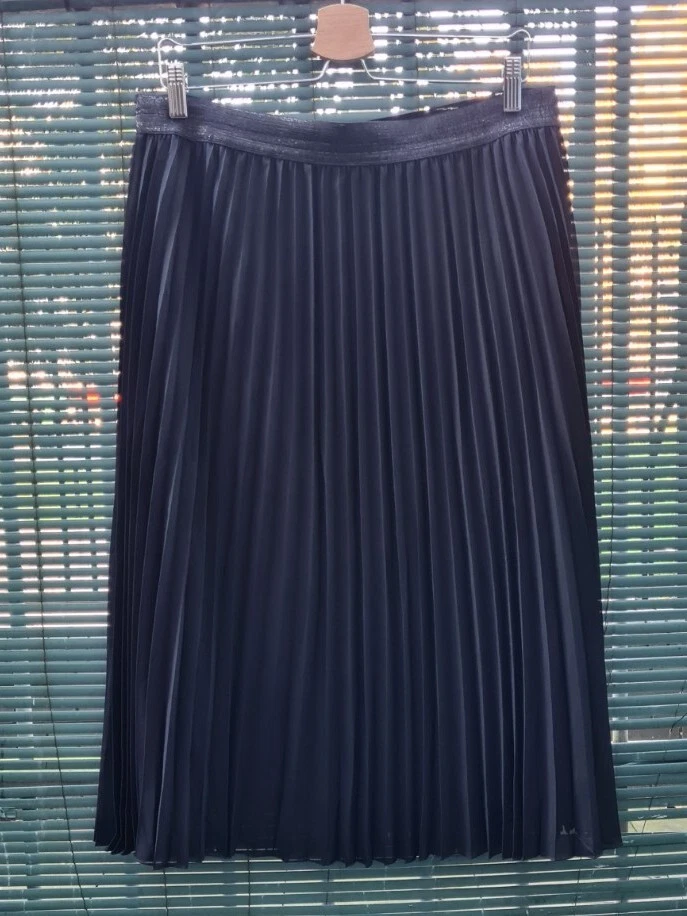 Cotton Traders Skirt UK14/16 w34in L29in black lining pleated VGC - Image 1 of 4