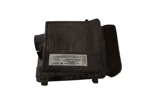 2007-2008 Chevrolet Silverado Air Filter and Housing Assembly Used 25873812 OEM - Bild 1 von 14