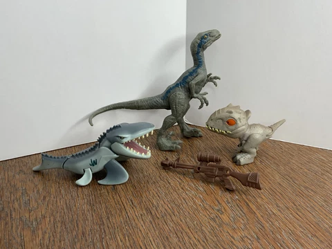 Jurassic World Snap Squad Indominus Rex Snap Dinosaur Mosasaurus Snare Gun Lot 4 Cover