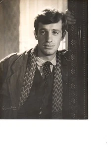 JEAN-PAUL BELMONDO Studio Portrait by Hugues Ronald Ca. 1965 B&W 8x10 Photo # 1 - Picture 1 of 2