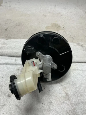 Honda Pilot 2013 refuerzo de freno eléctrico con cilindro maestro ## Foto 1 de 4