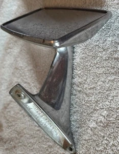 Espejo retrovisor y herrajes Ford Mustang 1971-1973 - Imagen 1 de 18
