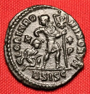 Ancient Roman Valentinianus Bronze AE Follis Coin - GLORIA ROMANORVM - Picture 1 of 3