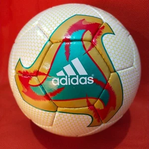 FIFA World Cup 2002 Match Ball Adidas Fevernova Official Football Size 5 - Bild 1 von 6