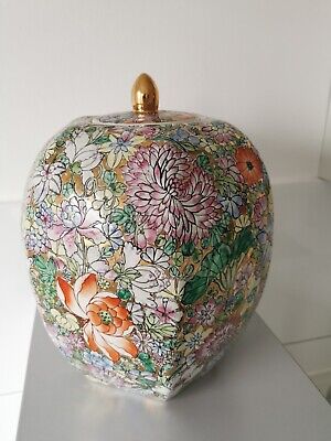 Porzellan Deckelvase-China, Floral, Blumen Gold  Bodenmarke Sechseckig  • 25€