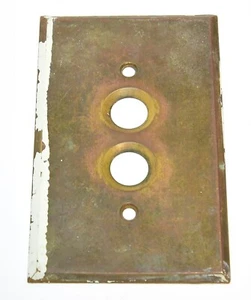 VINTAGE PUSH BUTTON BRASS COVER SWITCH PLATE 13 - Picture 1 of 2