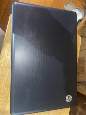 HP Pavilion G62 584037-001 17" Intel Core i3 2.4GHz 4GB Windows 7 Piezas Foto 1 de 4