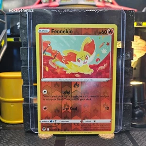 Fennekin Silver Tempest Reverse Holo Pokémon TCG 025/195 Spada e Scudo Comune - Foto 1 di 6