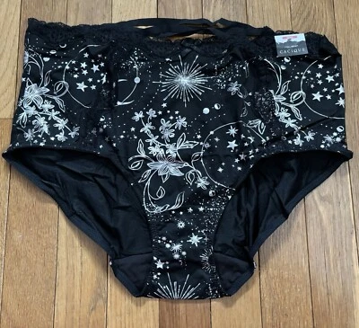 Cueca Plus Size 18/20 Lane Bryant Cacique Acabamento de Renda Preta Prata Brilhante - Imagem 1 de 4