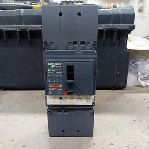 SCHNEIDER ADJUSTABLE 63 AMP 36kA TRIPLE POLE NSX100F COMPACT MCCB  TM63 D - Picture 1 of 13