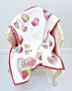 Handmade Patchwork Quilted Vintage Inspired Heart Pattern Baby Cot Blanket VGC - Picture 1 of 20