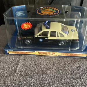 Codice 3 Florida State Trooper Police Car Chief's Edition 1:24 modellino pressofuso - Foto 1 di 6