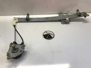 86-95 NISSAN D21 PICKUP TRUCK RIGHT PASSENGER DOOR MANUAL WINDOW REGULATOR - Picture 1 of 11