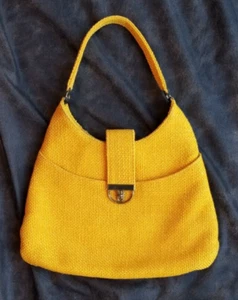 Borsa a mano vintage anni '60/'70 in tessuto giallo raccolto dorato ottime condizioni - Foto 1 di 14