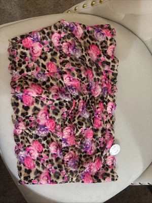 Victoria's Secret ROSA Grande Leopardo Rosas Encaje Bandeau Ligeramente Forrado Inalámbrico Foto 1 de 4