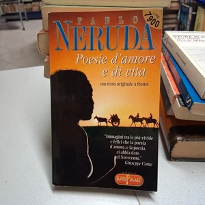 POESIE D'AMORE E DI VITA, Pablo Neruda, SuperPocket n. 97 2000 tascabile - Foto 1 di 5