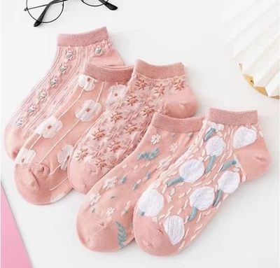 Women's Cute Mixed Floral Print Pattern Ankle Socks Fashion Sock Set Of 5 - Image 1 of 4