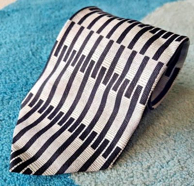 Corbata EMILIO ROMANO Seda Italia Negra Blanca Rayas Piano Llave Jacquard Para Hombre Foto 1 de 4