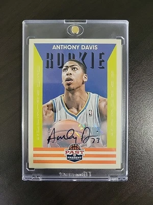2012-13 Panini Past & Present - Rookie Anthony Davis #237 Signatures (AU, RC) - Image 1 of 4