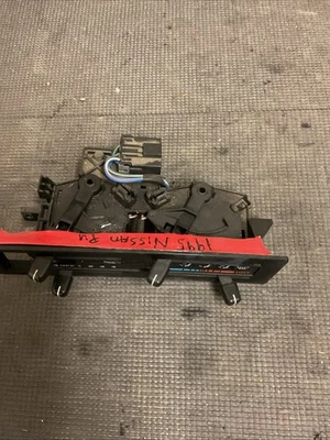 1993 Nissan Pathfinder Temperature Control Unit - Image 1 of 2