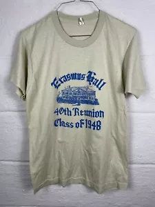 Maglietta ERASMUS HALL LICEO Vintage BROOKLYN New York Classe 1948 - Foto 1 di 8