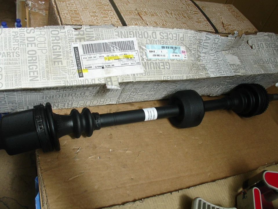 7711368657 FRONT RIGHT Drive Shaft for Renault Clio Mk2 2002-2009 - Image 1 of 3