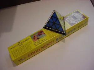 Vintage,sealed 1981 PYRAMINX GOOD NEWS BAD NEWS GAME Brain Teaser Rubik's Cube - Picture 1 of 6