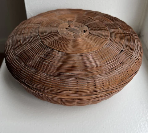 Vintage Wicker Sewing Basket & Lid, Wooden Spools Of Thread,  Round Cover