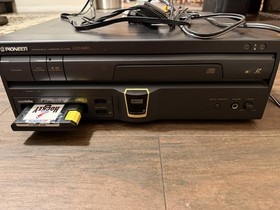 Pioneer CLD-A100 CD/LD LaserDisc Player w/ CU-CLD008 Remote & A/V Cables