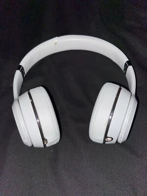 Auriculares inalámbricos Beats by Dr. Dre Solo 3 - blancos Foto 1 de 4