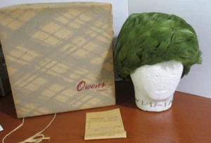 Vintage OWENS of ROCKFORD Green FEATHERED HAT w/ ORIGINAL BOX & ORIGINAL RECEIPT - Picture 1 of 11